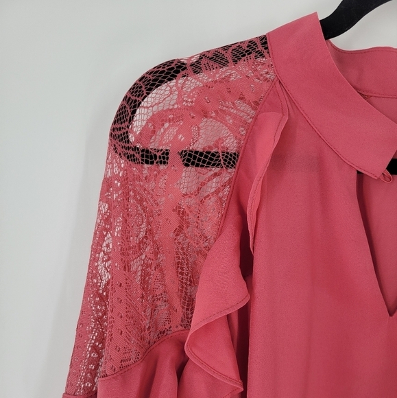 Torrid long sleeve lace insert ruffle blouse Size 2X - Picture 4 of 5